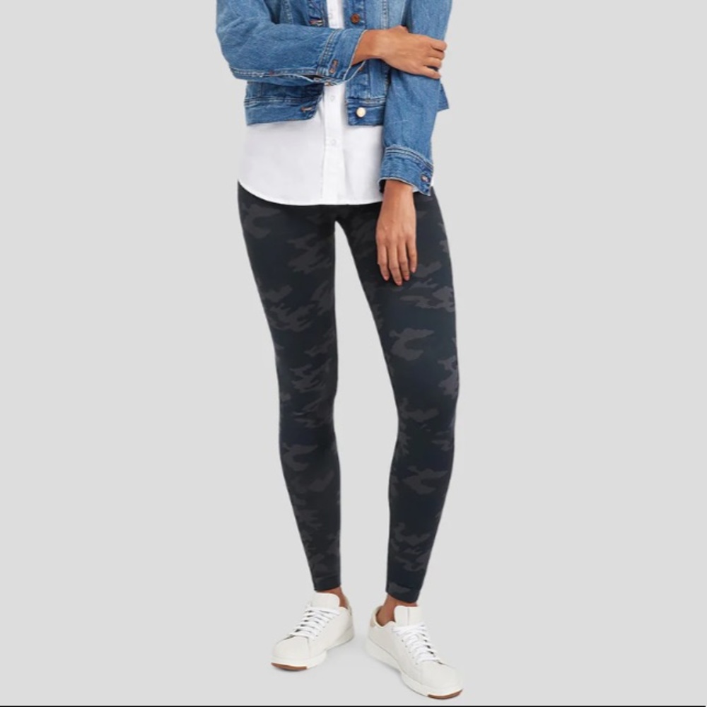 SPANX seamless camo leggings